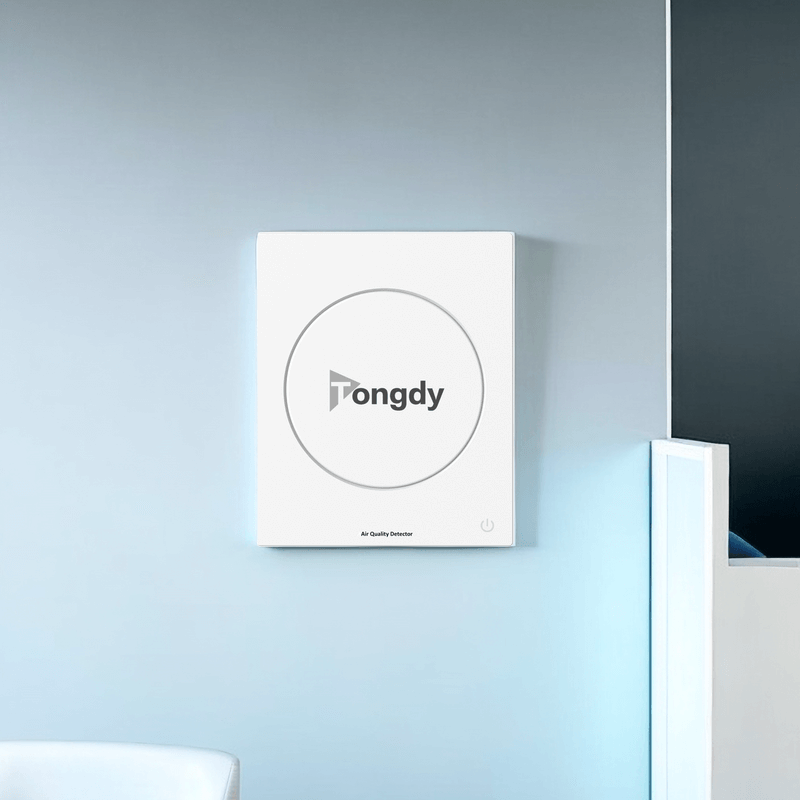 em21-wall-mounted-air-quality-monitor